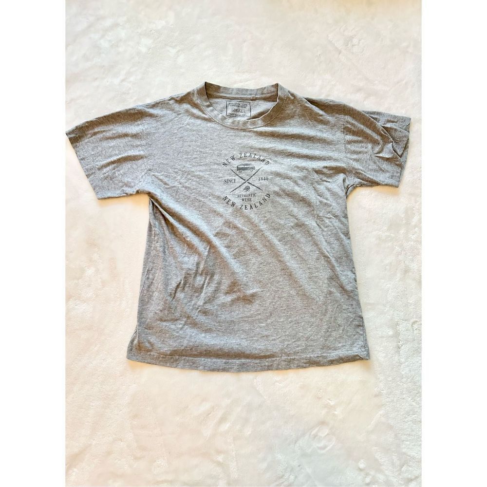 New Zealand Souvenir Graphic Tee Gray Short Sleeve T-Shirt Size S